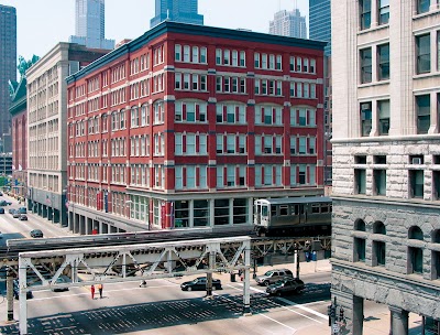 HI Chicago, The J. Ira and Nicki Harris Family Hostel